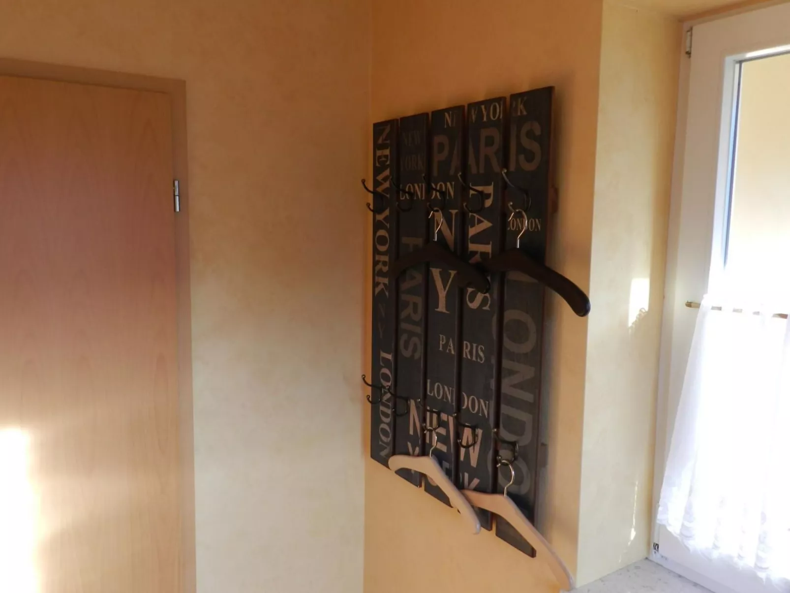 Schöne Ferienwohnung mit Terrasse und Moselblick-Binnen