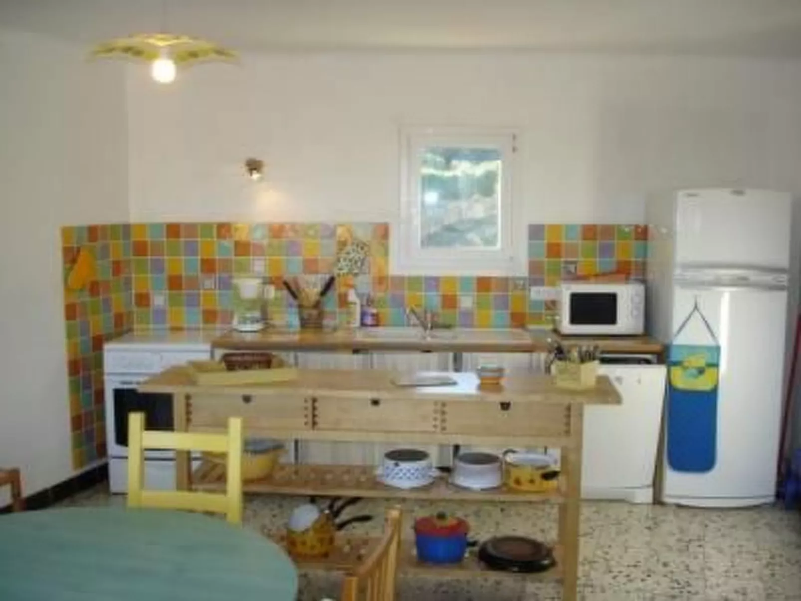 Schönes Ferienhaus mit Pool-Binnen