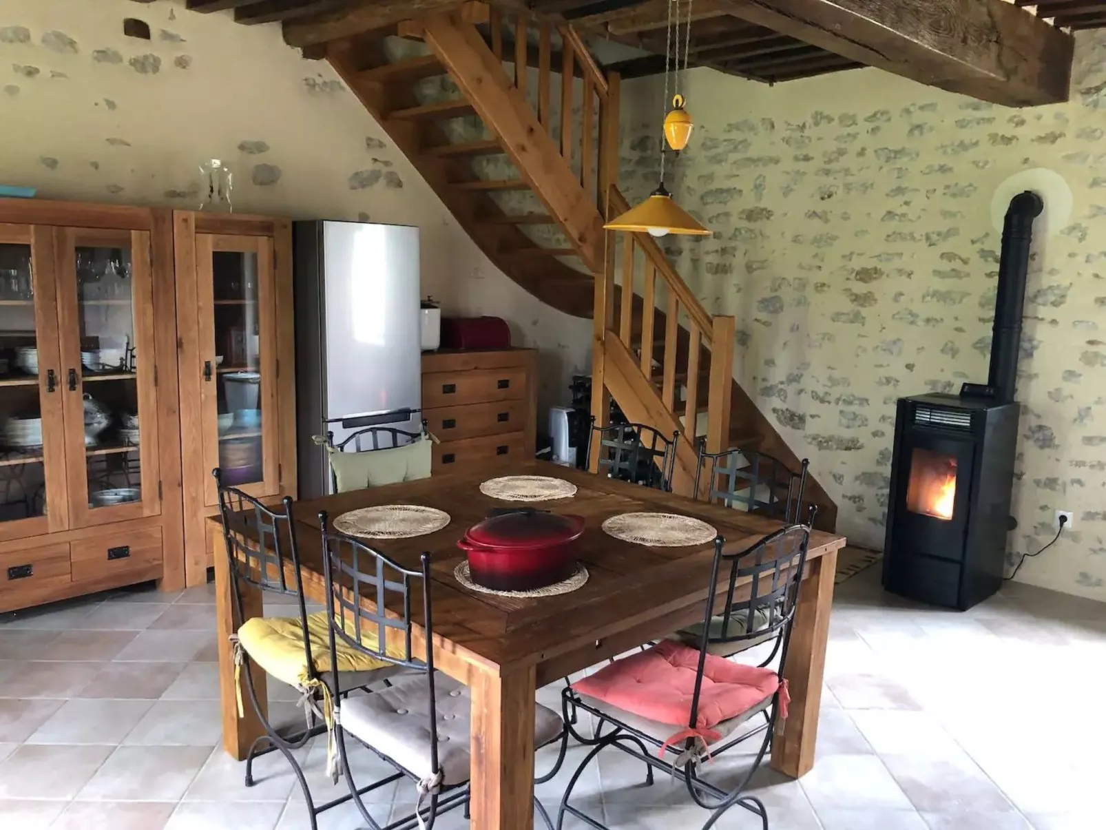 Landhaus mit eingezäuntem Garten-Binnen