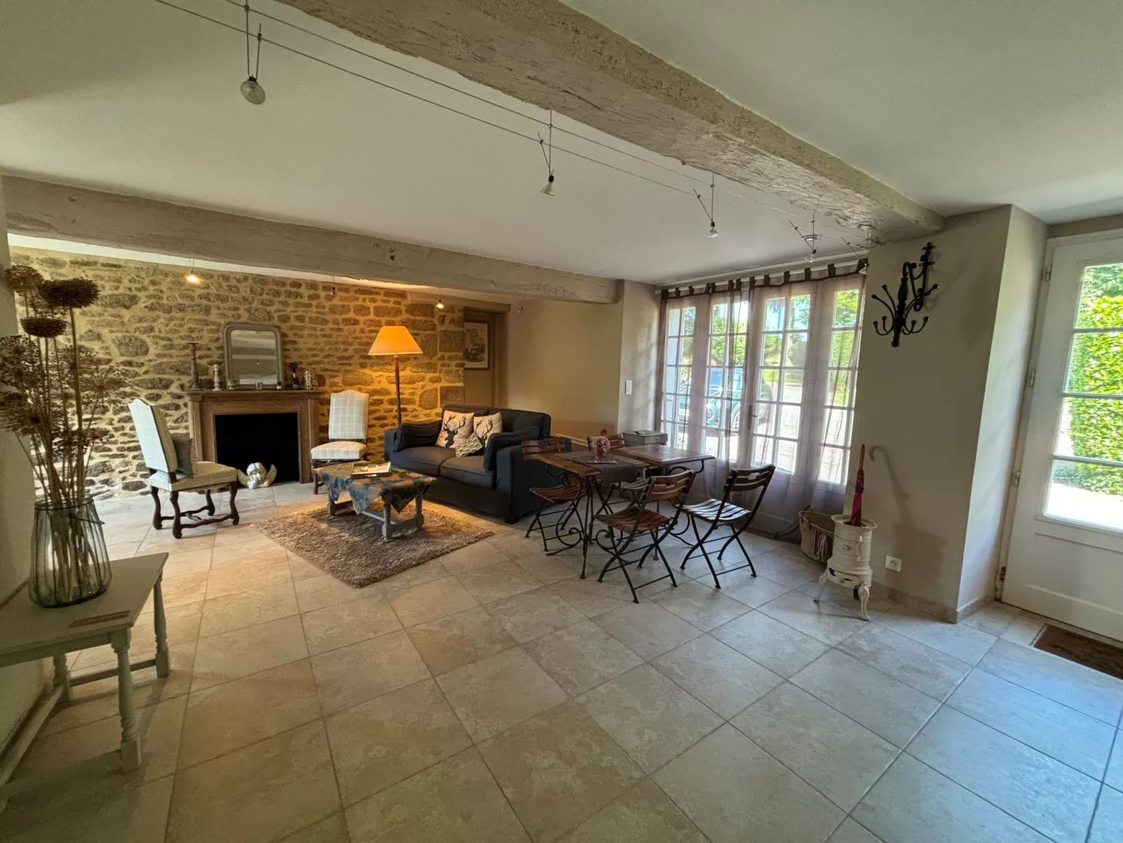 Manoir du Vaugarny in Saint-Étienne-en-Coglès-Binnen