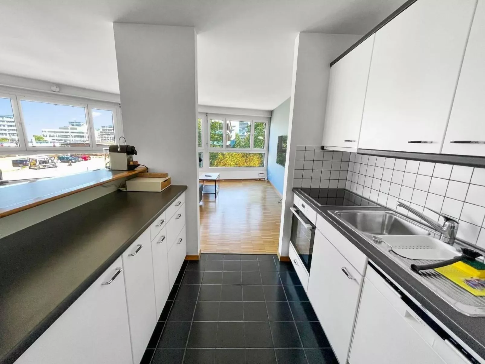 ARISER Zug Central Business Apartment-Image-tags.info