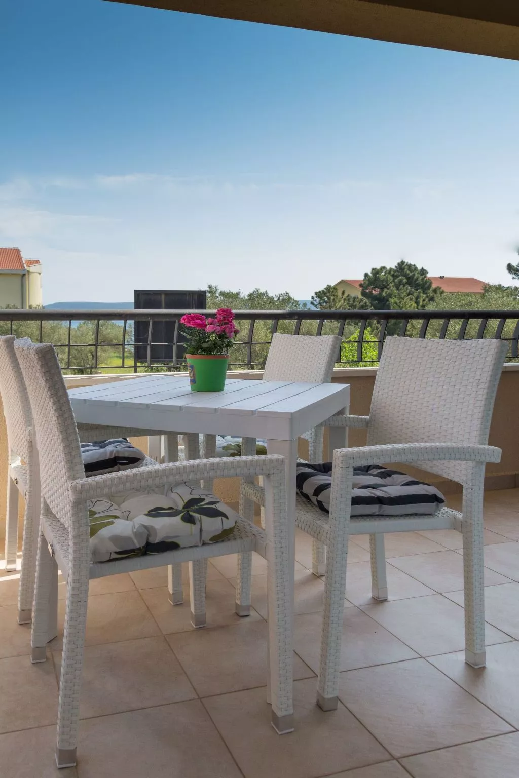 Gemütliche Ferienwohnung Prizemlje-Buiten