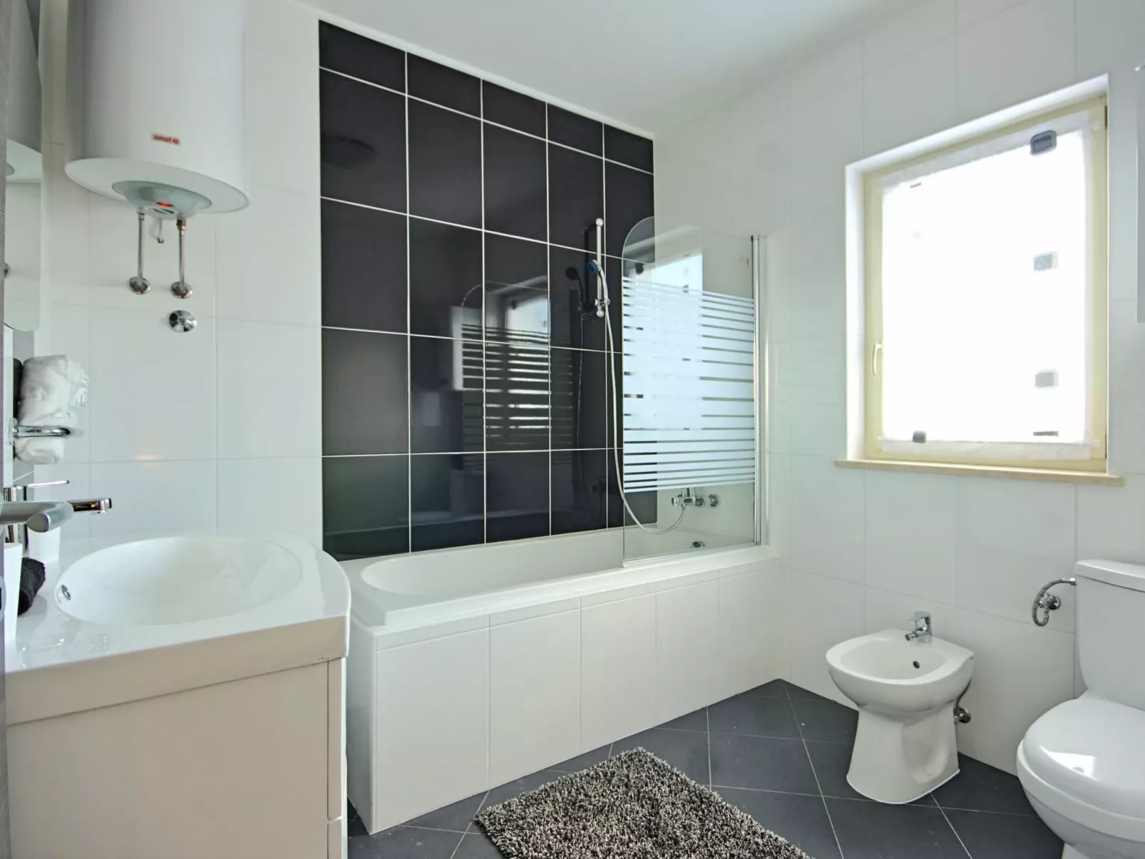 Private Villa mit Panoramablick-Image-tags.info