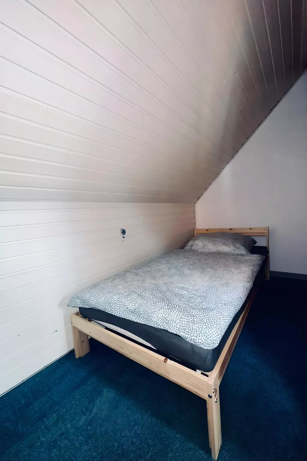 Apartment OchtrUP II-Image-tags.info