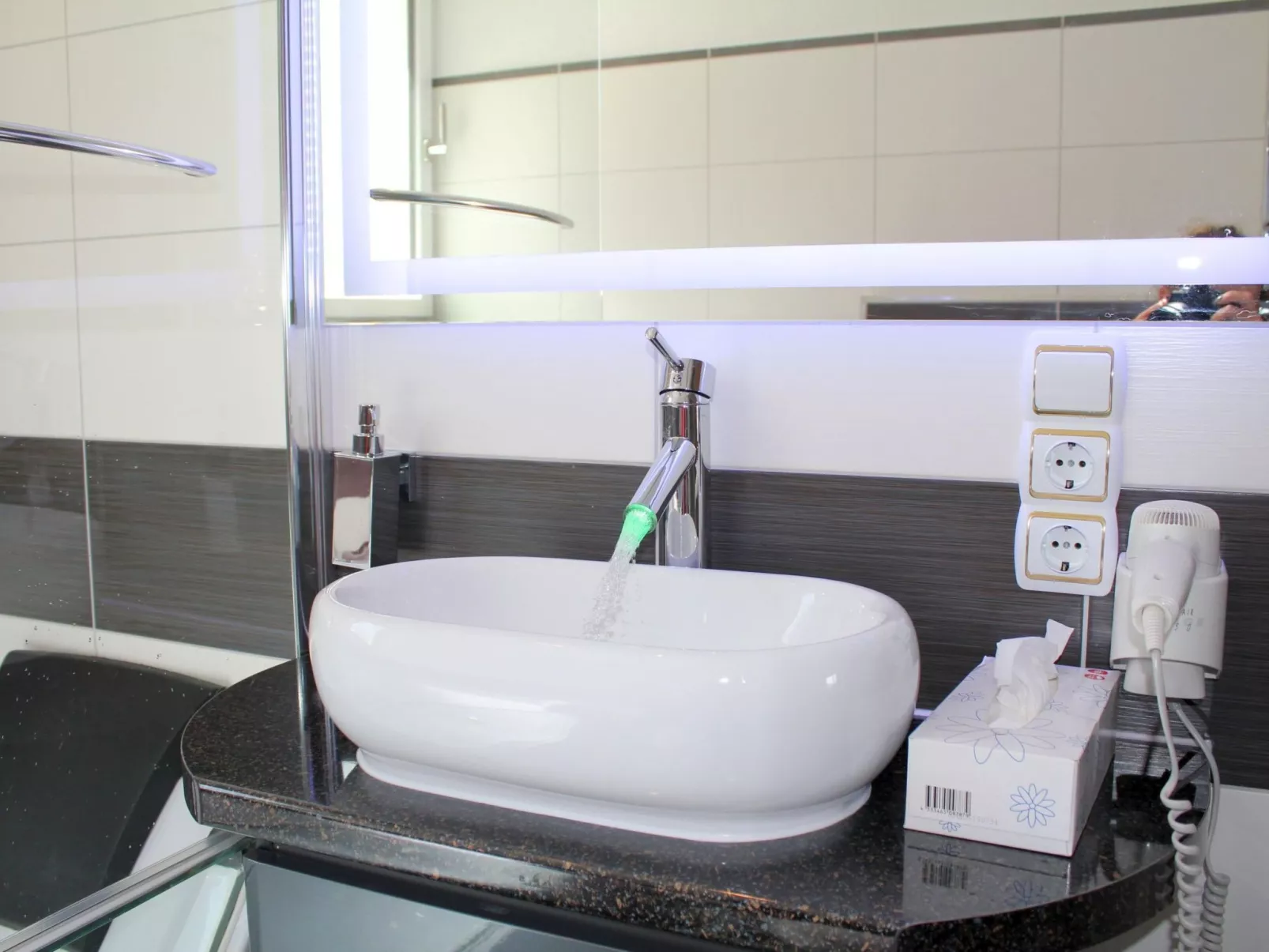 Appartement in Schalkenmehren mit Schönem Balkon-Binnen