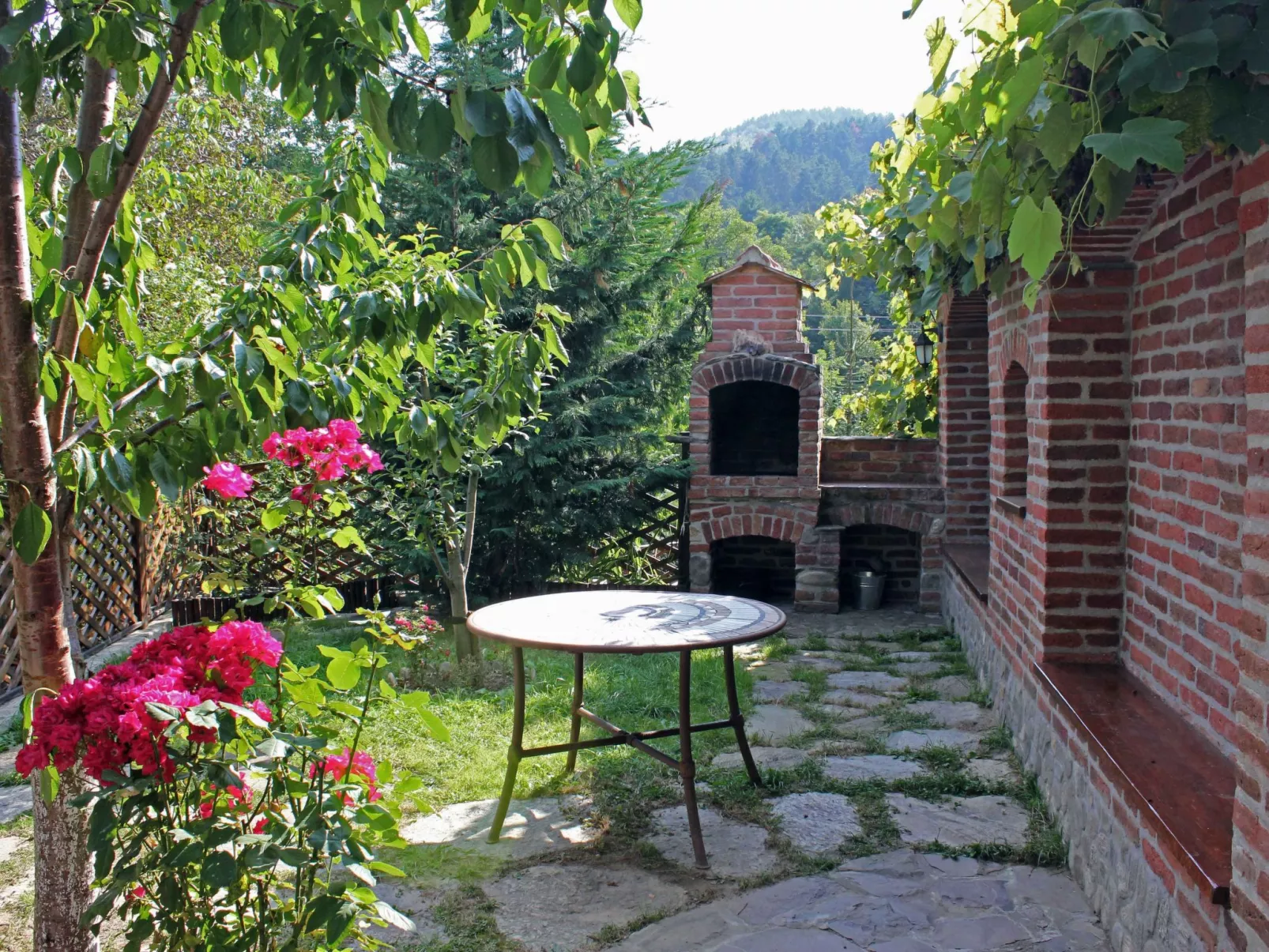 Casa Crina - rustikale Ferienvilla in Siebenbürgen-Buiten