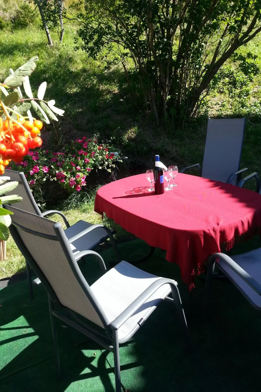 In ruhiger Lage am Waldrand-Buiten