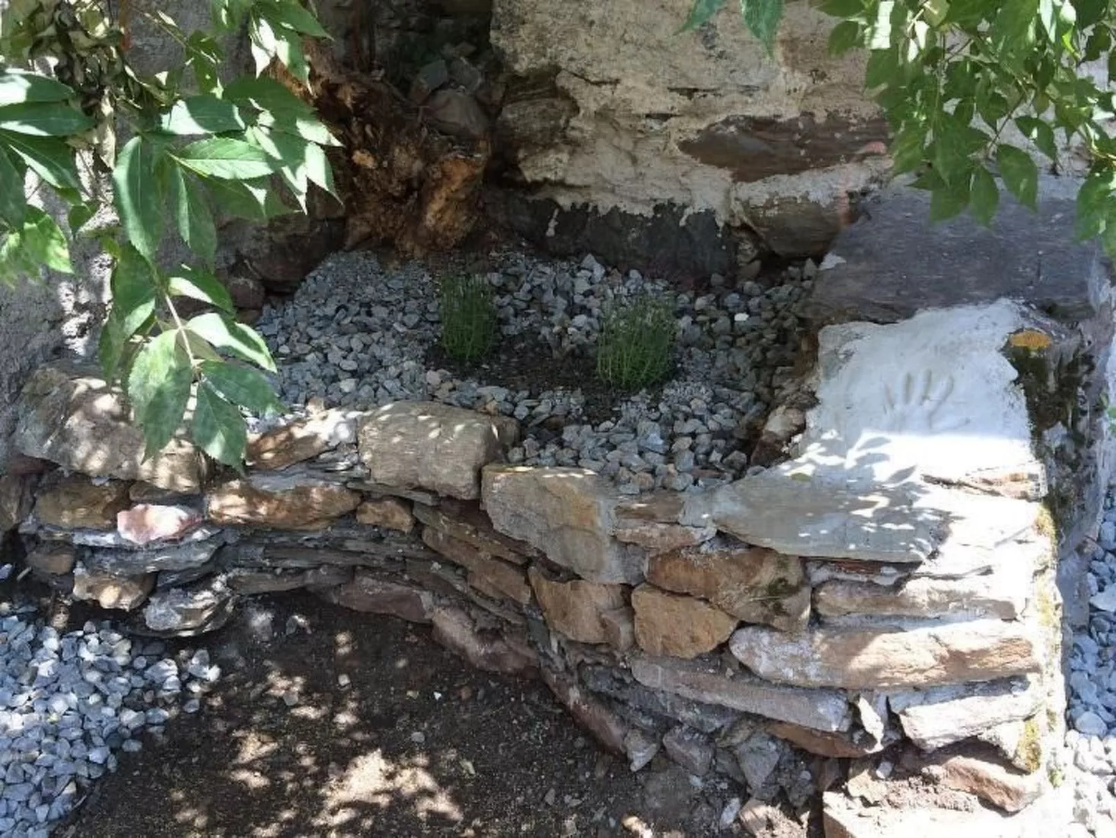 Maiensäss 5.5 Zi sonnig und rustikal-Buiten