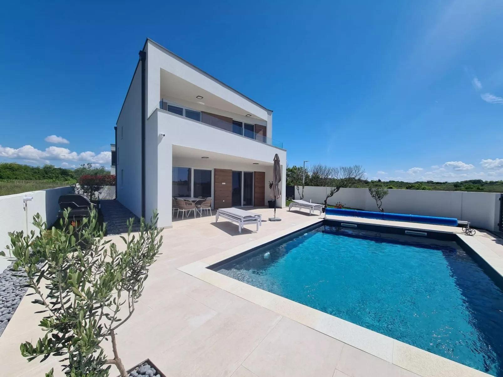 Neue Villa Angelo mit Sauna und beheiztem Pool-Image-tags.info