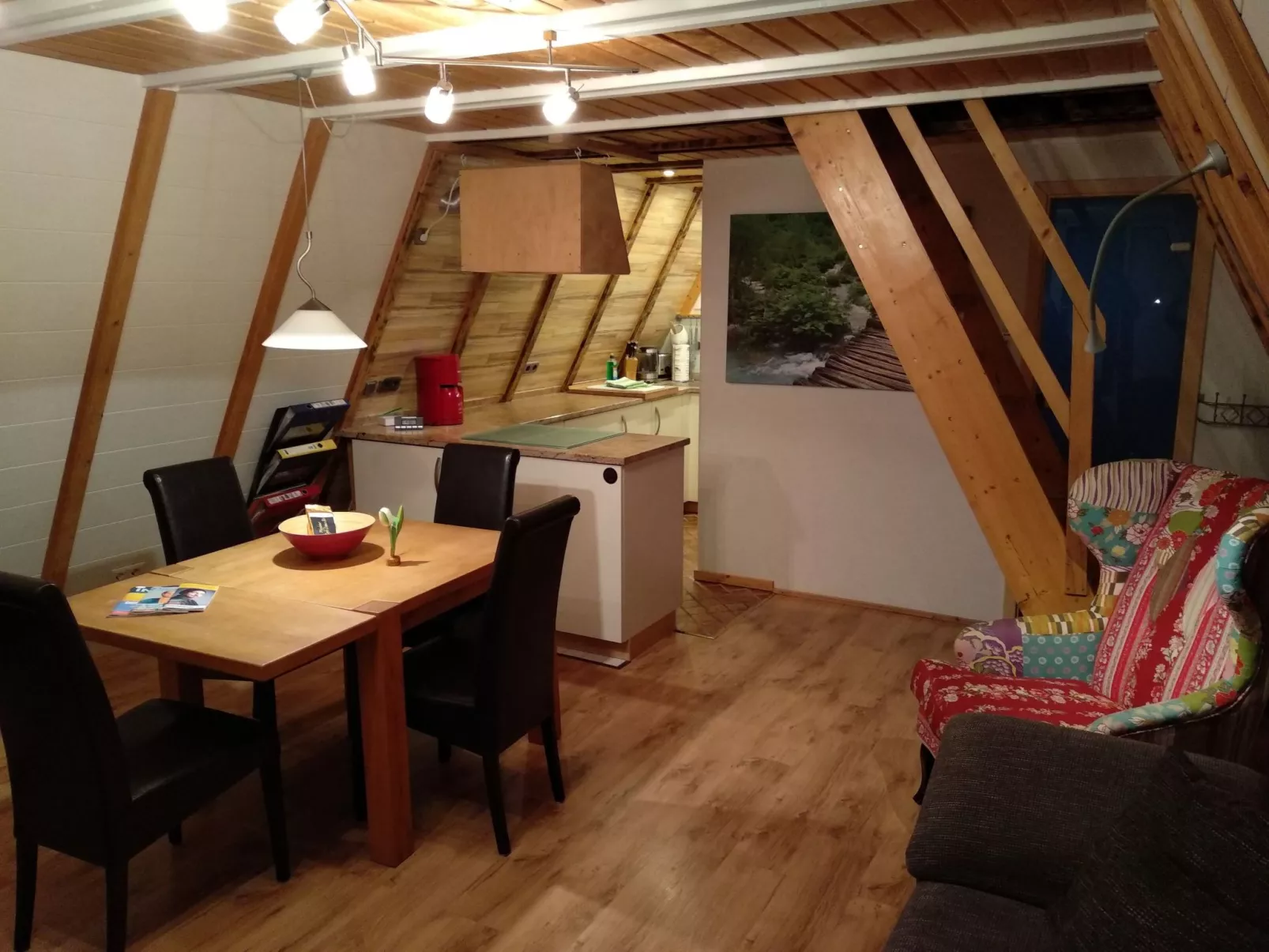 Nur-Dach-Ferienhaus für vier Personen - Binnen