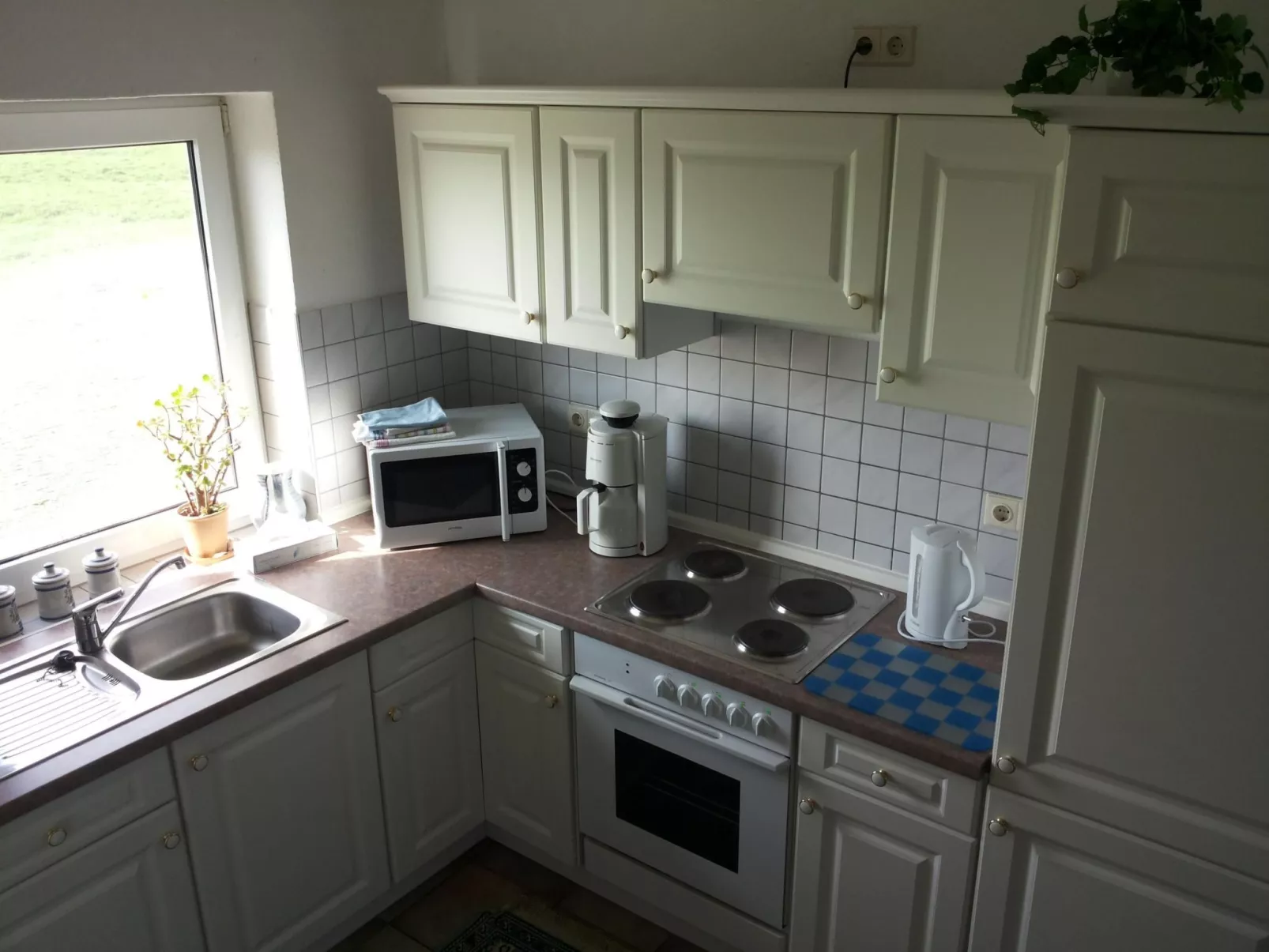 Nice Holidays-Binnen