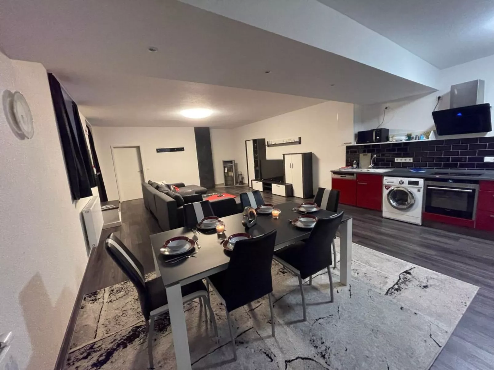 Appartement mit Pool-Image-tags.info