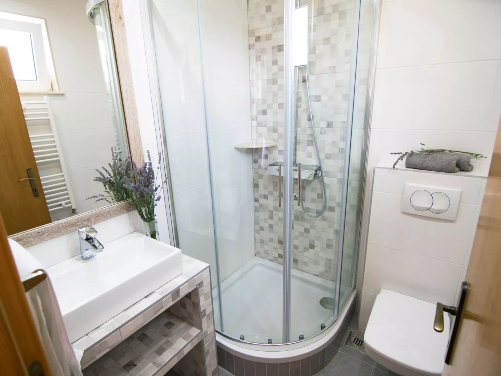 Ferienvilla "Lucian" mit Blick auf das Wasser-Binnen