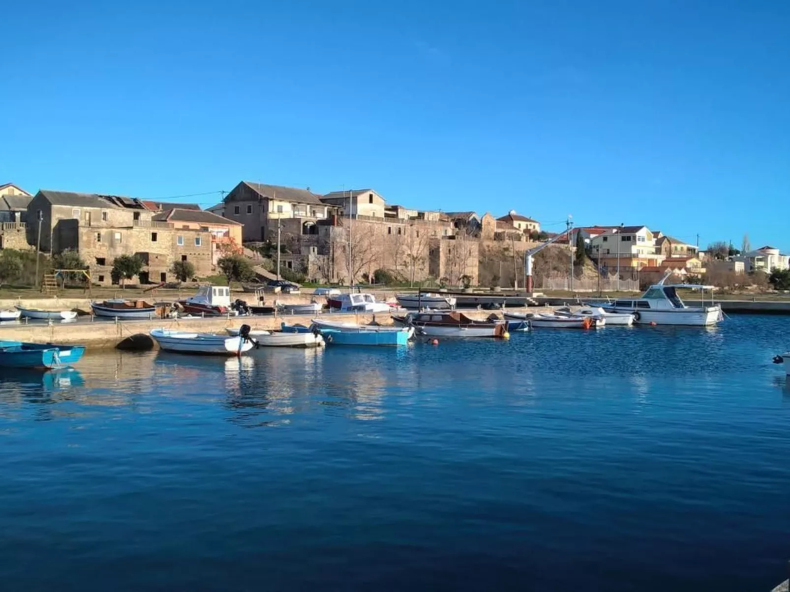 Wohnung in Ljubač mit Großem Garten-Image-tags.info