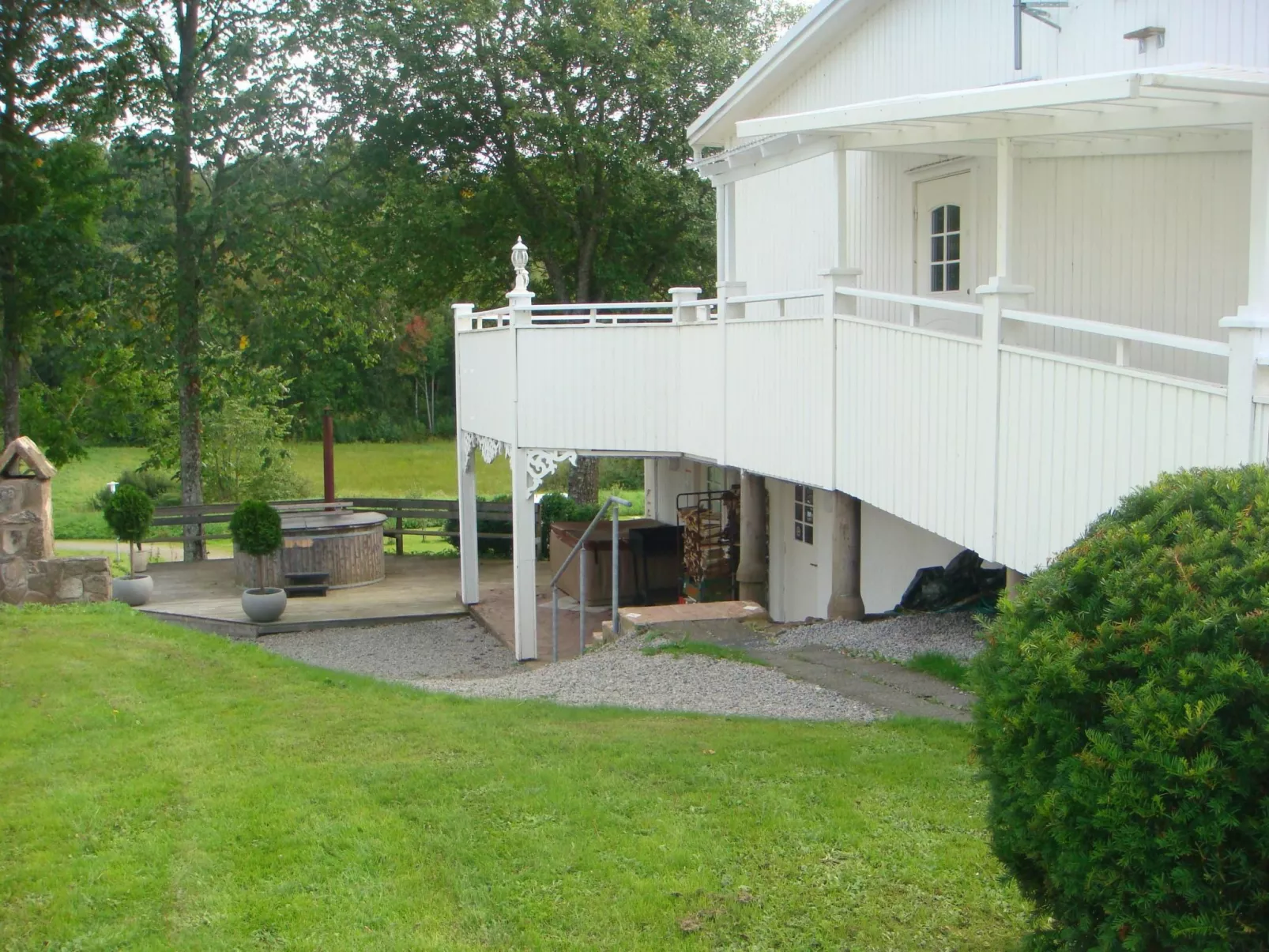 Rosenapartment-Buiten