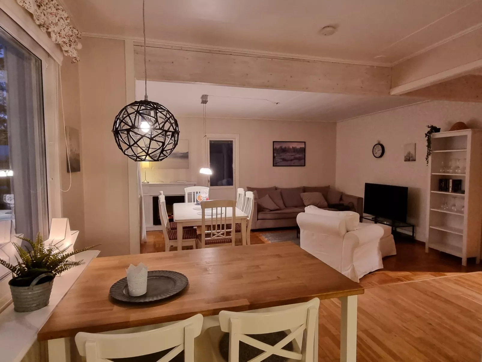 Villa Moose-Image-tags.info