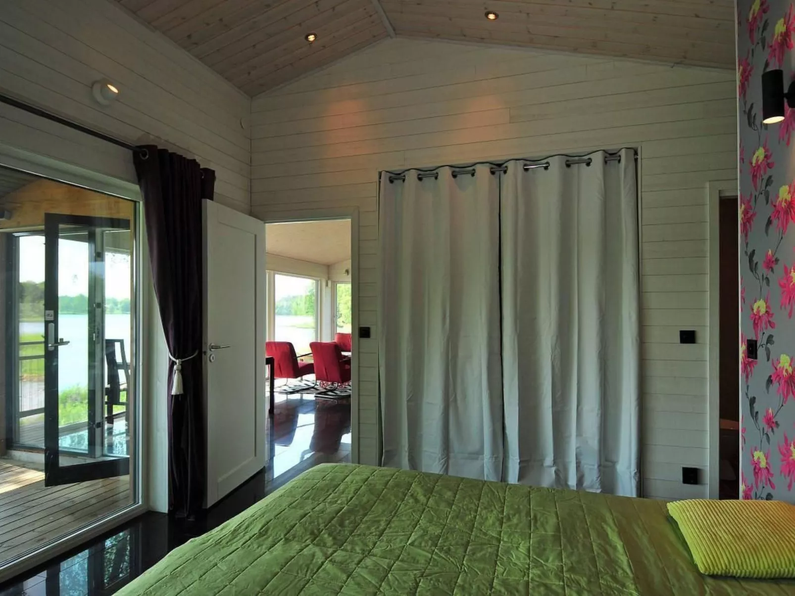 Villa "Vitasjö" mit Terrasse, Grill und Garten-Binnen