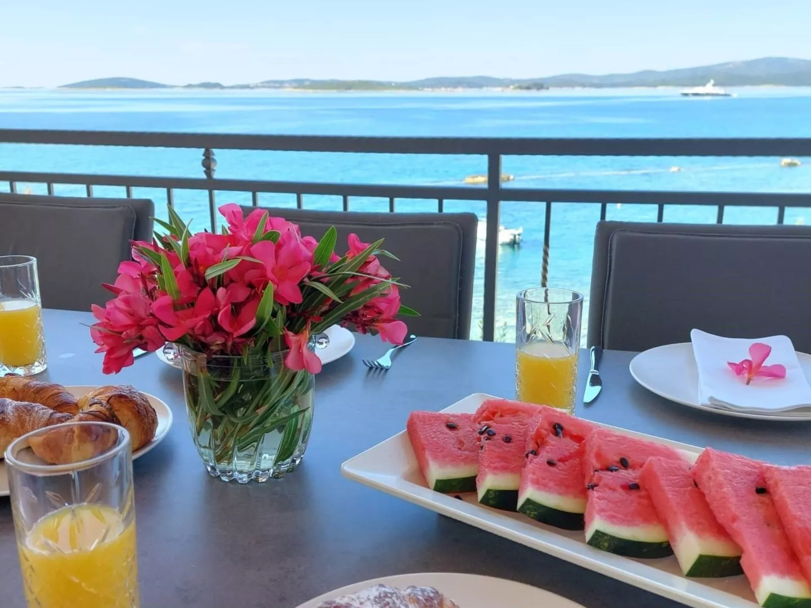 Ferienvilla "Dalmatiner" mit Infinity Pool-Buiten