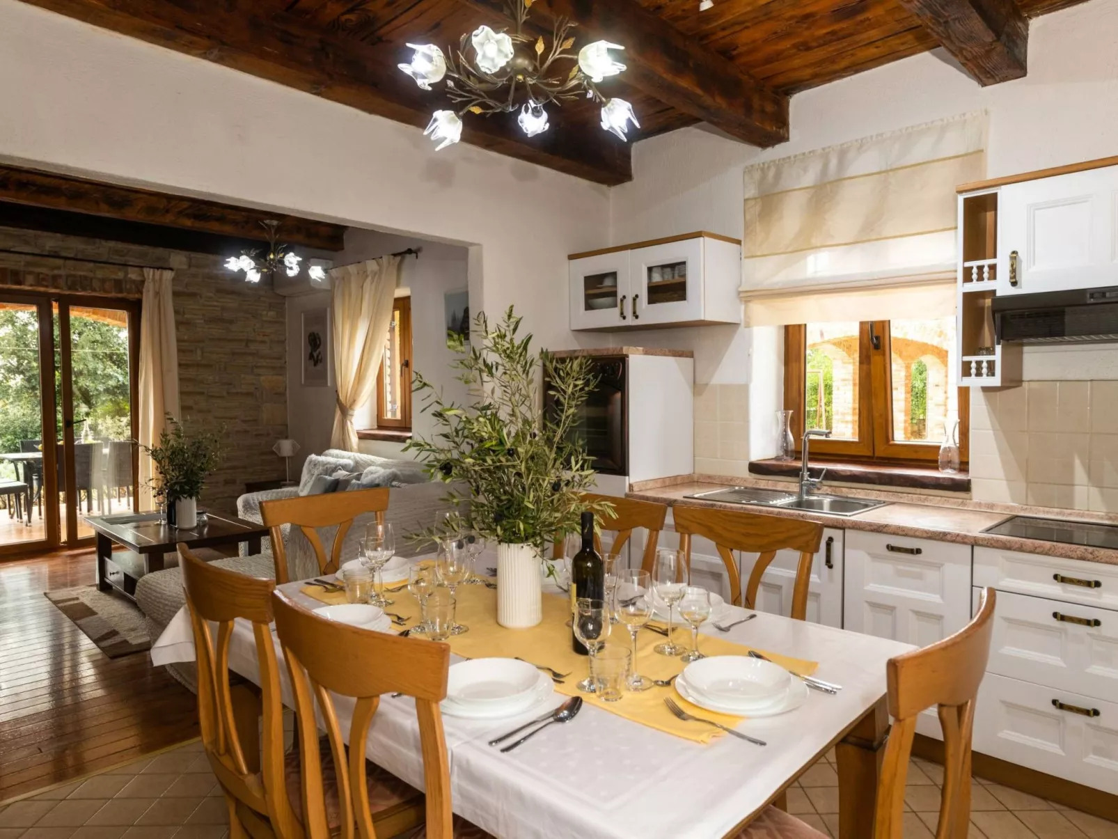 Villa Wish mit beheiztem Pool-Binnen