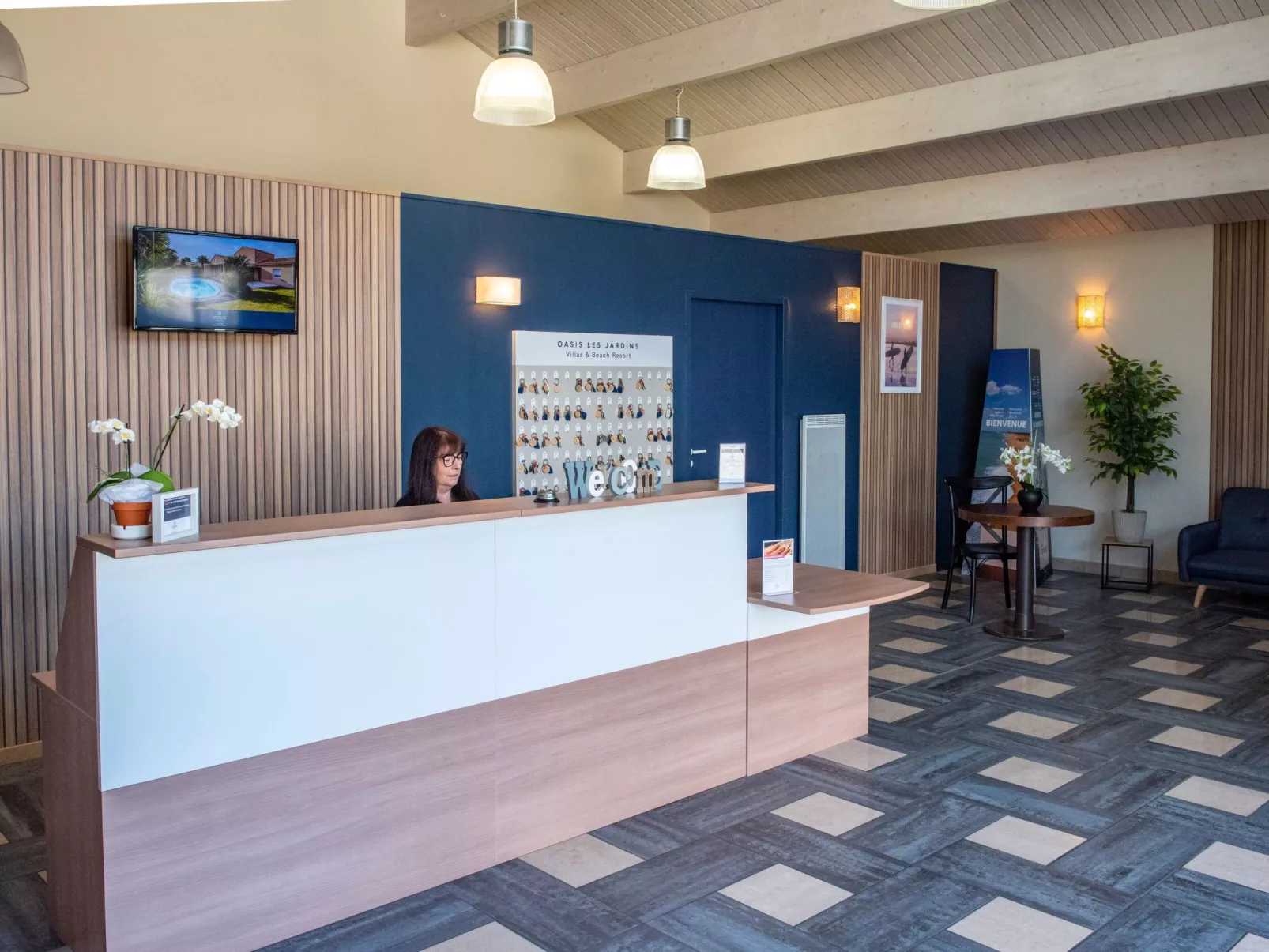 "Acacia" mit eigenem Pool-Binnen