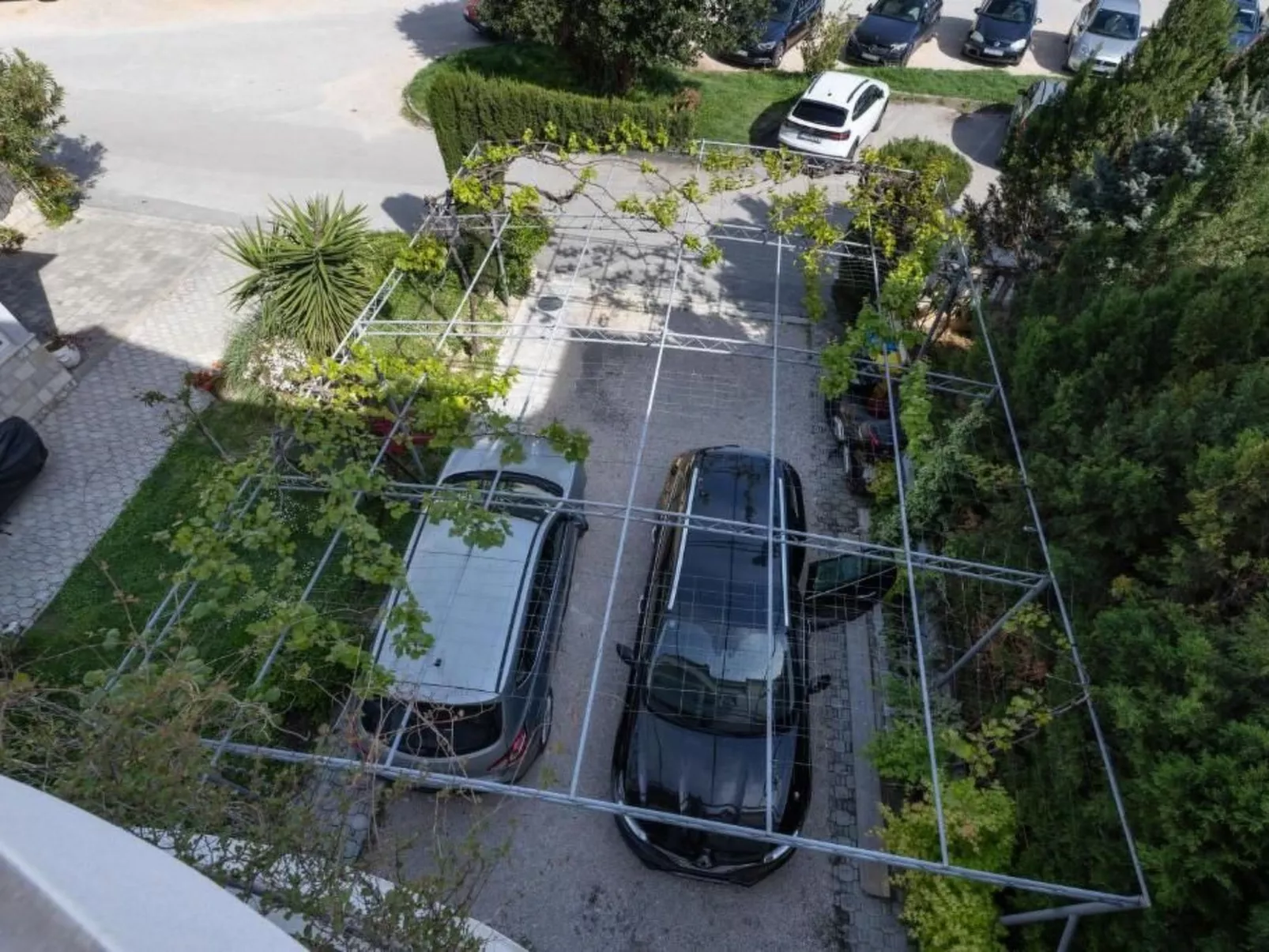 "Florami" mit Dachterrasse - Buiten