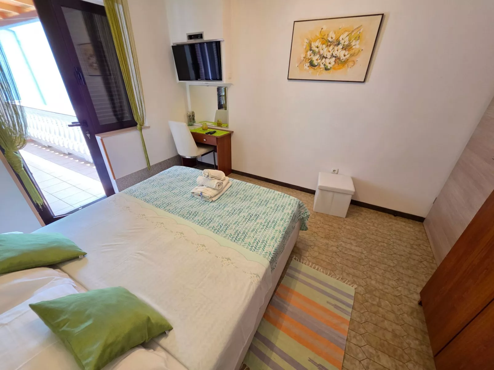 Appartement mit Balkon und Meerblick-Binnen