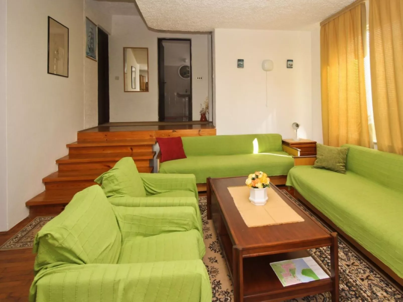 "Apartman Nada" mit Terrasse-Binnen