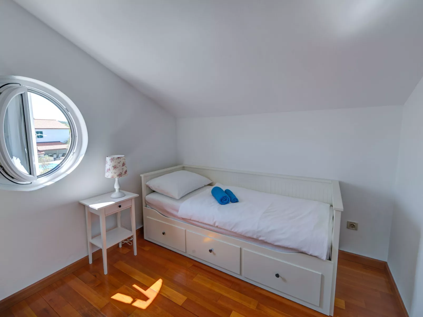 Für 4 Personen mit Pool-Binnen