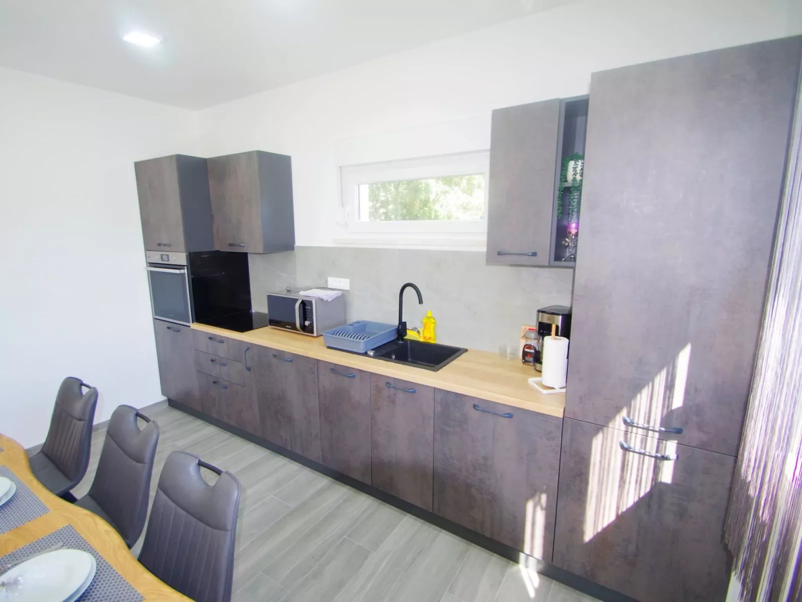 Mit privatem Pool, Dorf Šišan-Image-tags.info