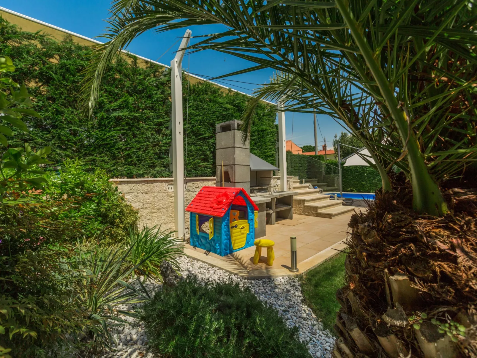 Villa Anabel bei Porec mit Pool, Jacuzzi und Sauna-Buiten