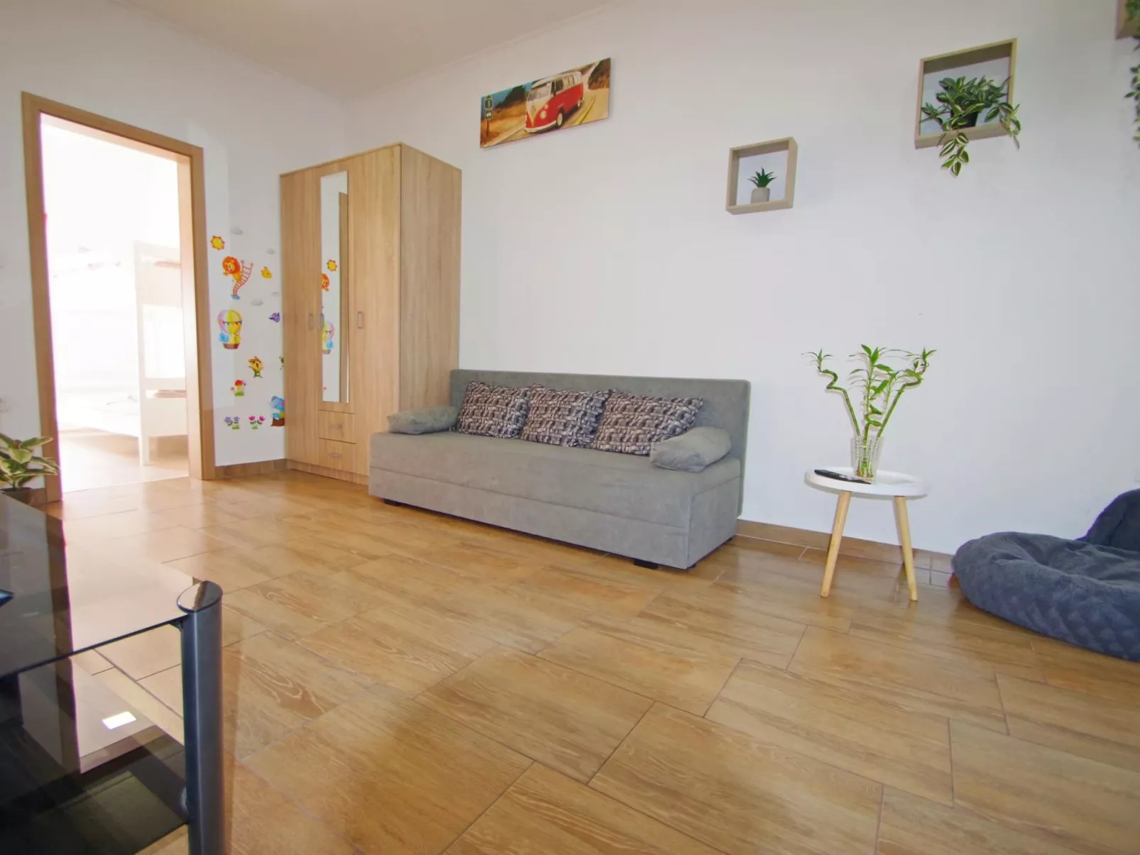 2 schlafzimmer ferienwohnung in viilage Loborika-Image-tags.info