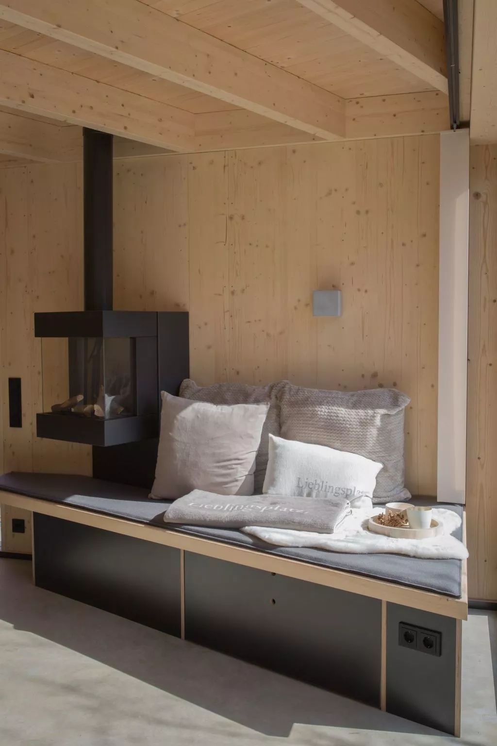 (VII) Cabin Cozy-Binnen