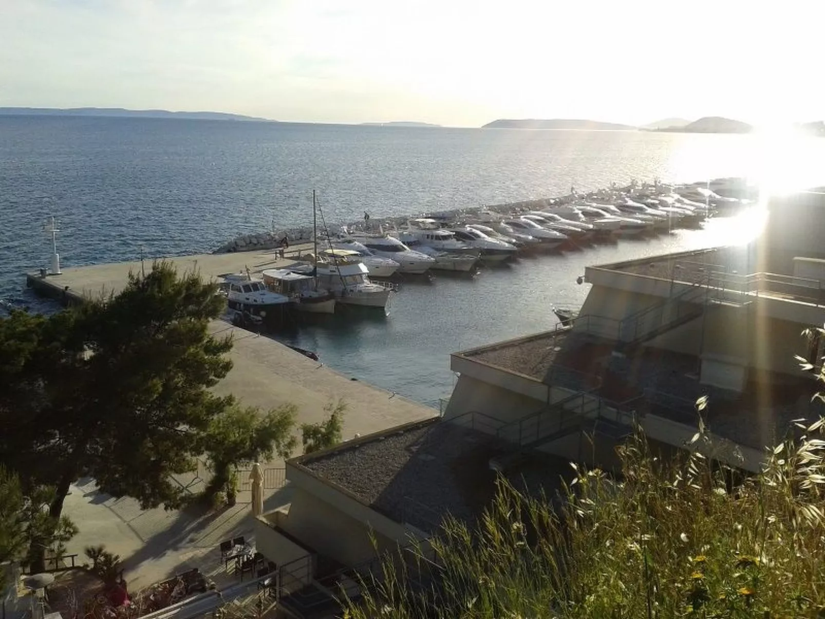 Strandnahe Wohnung mit großer Terrasse-Image-tags.info