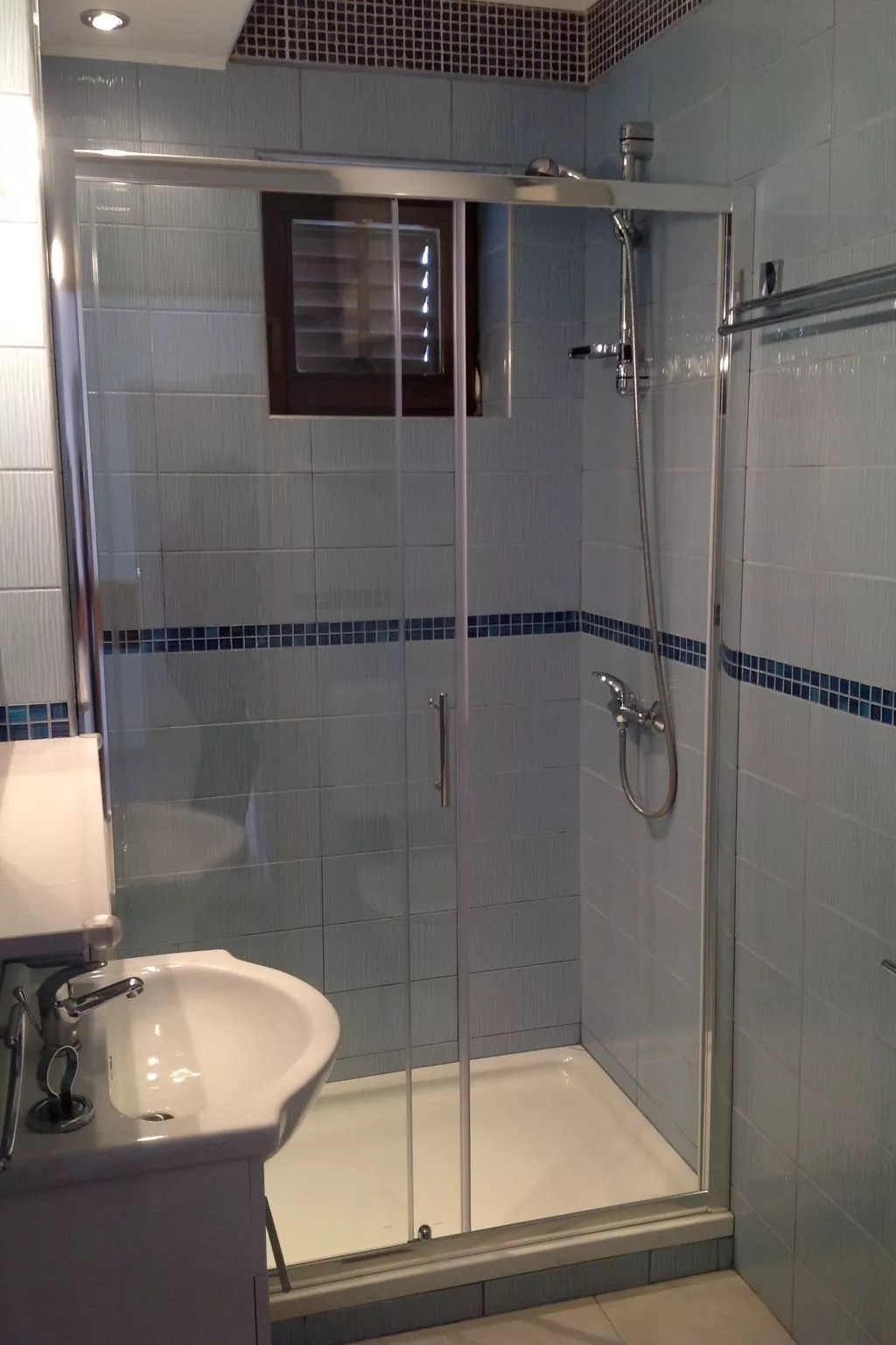 Appartement für 2-3 Personen mit Balkon und Gemeinschaftspool-Binnen