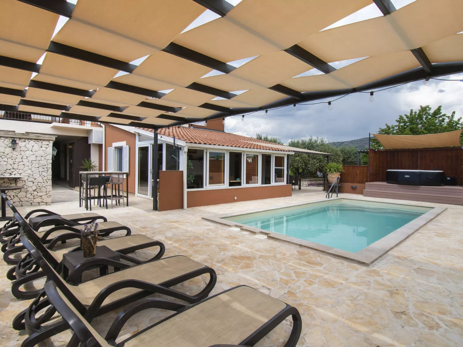 Villa "Bruna" mit privatem Pool-Buiten