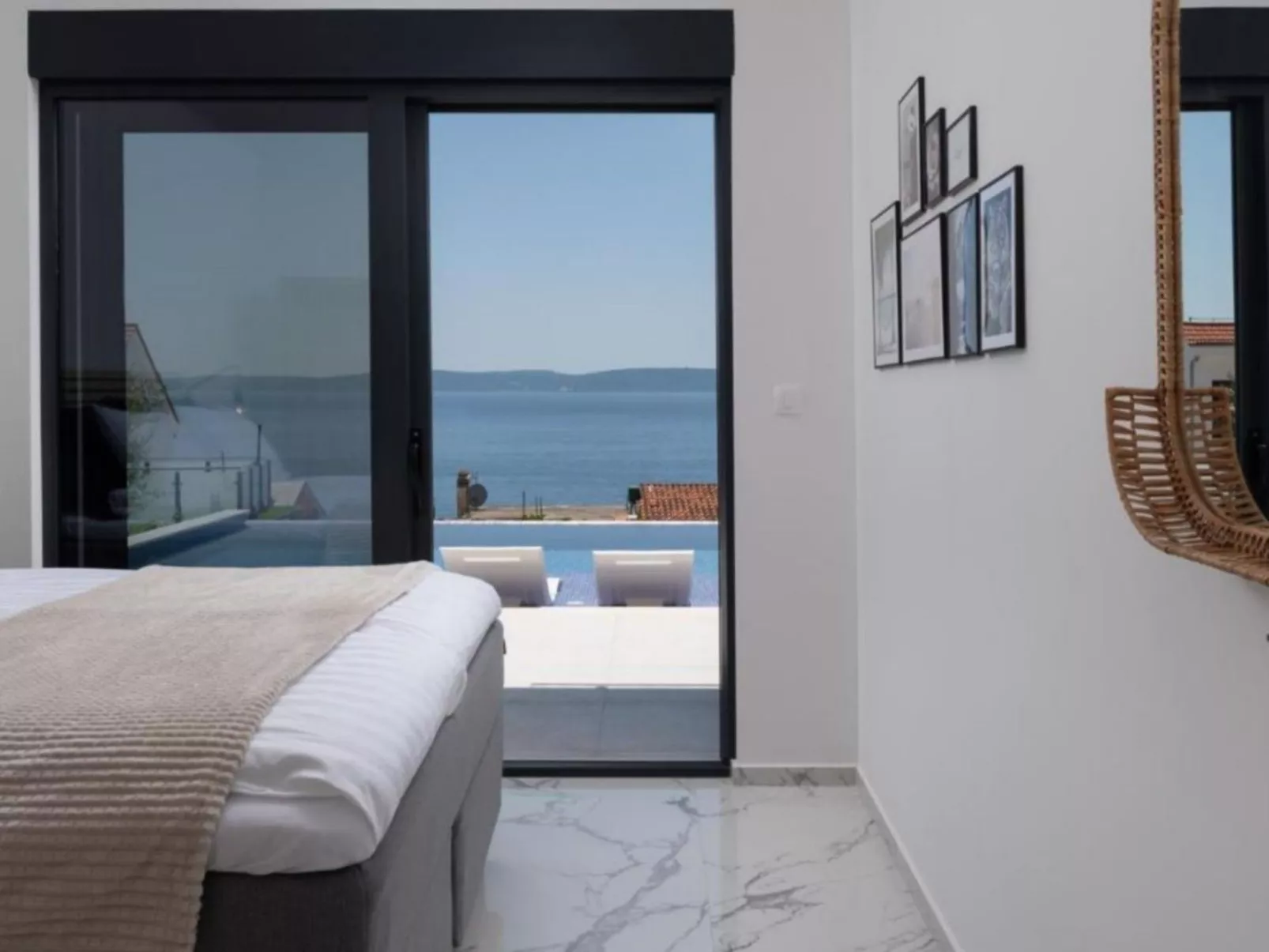 Villa Julian mit beheiztem Pool-Binnen