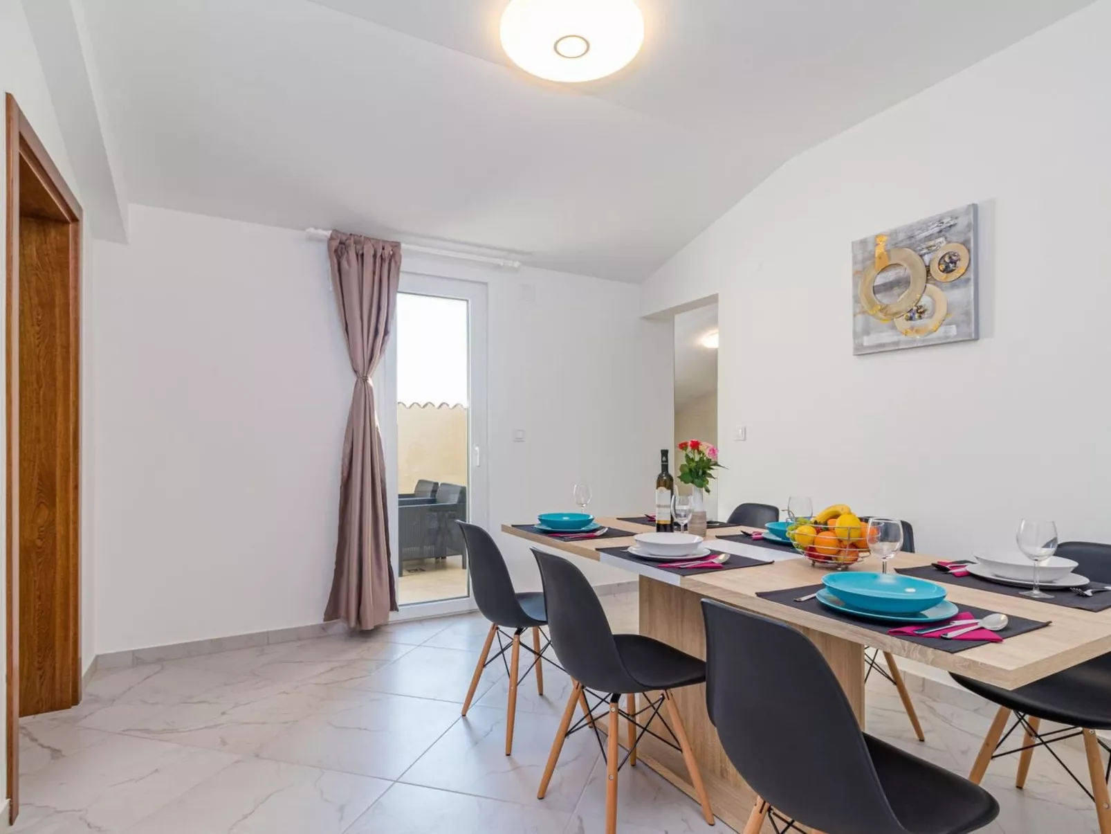 Ferienvilla "Villa Berg" mit privatem Pool-Binnen