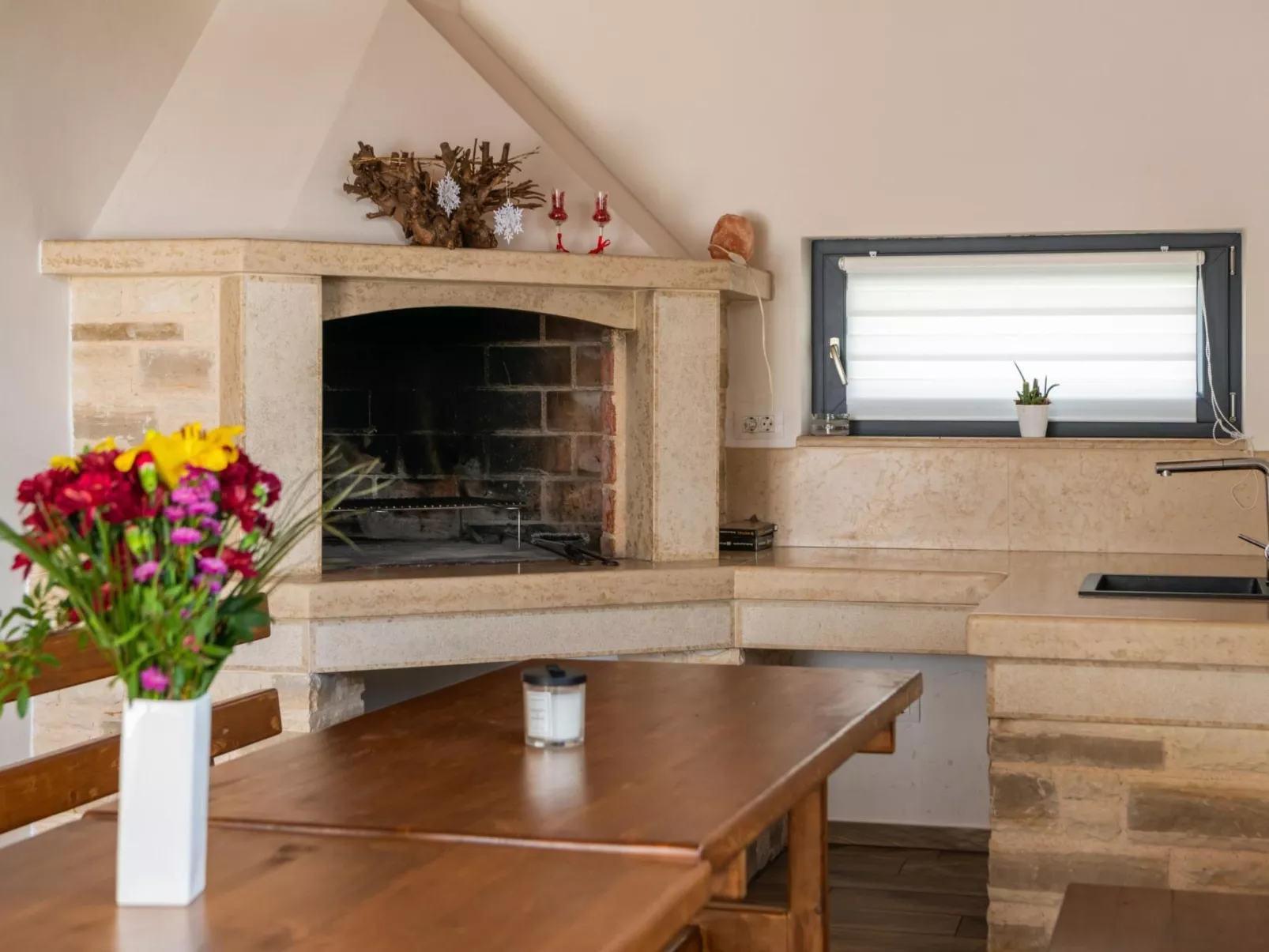 Villa EmMa mit 5 Schlafzimmern und beheiztem Pool-Binnen