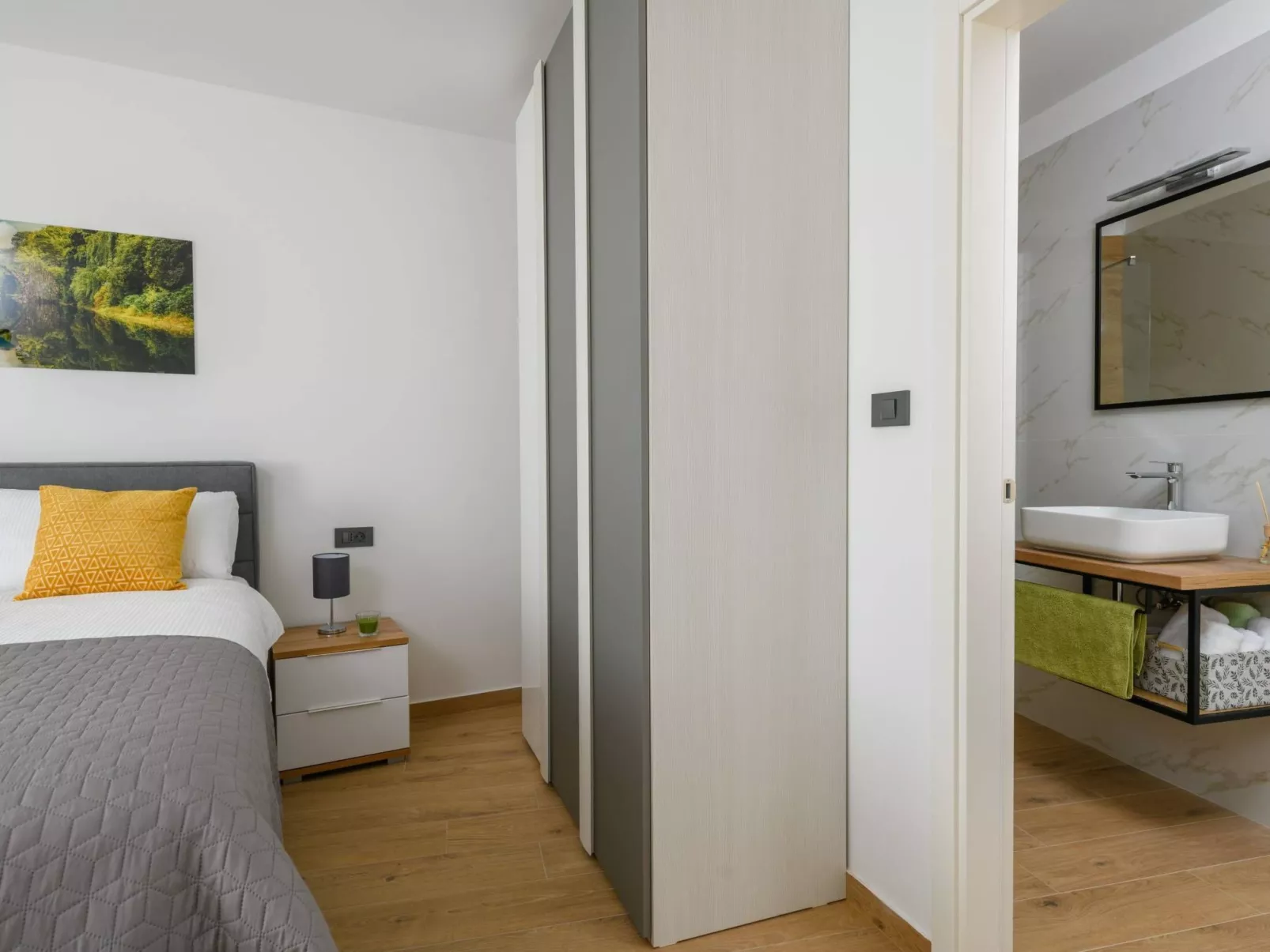 Villa Grande, klimatisiert und mit Pool in Jursici-Image-tags.info