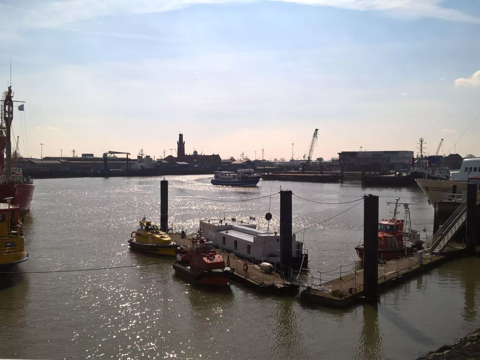 Gemütliche Ferienwohnung für zwei Personen mit sonniger Südterrasse-Buiten