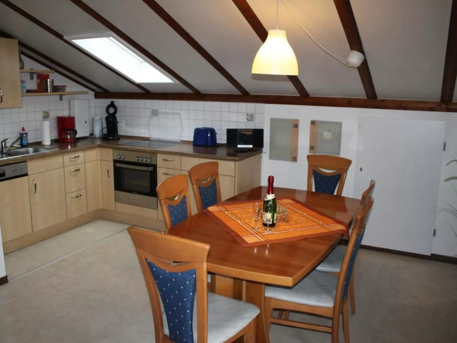 Haus Aschenputtel - Binnen