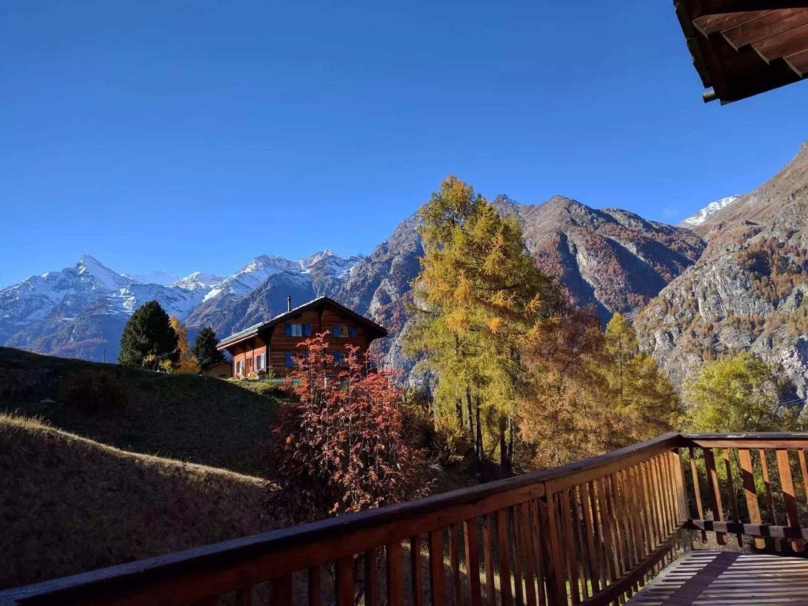 Chalet Marnelia-Buiten