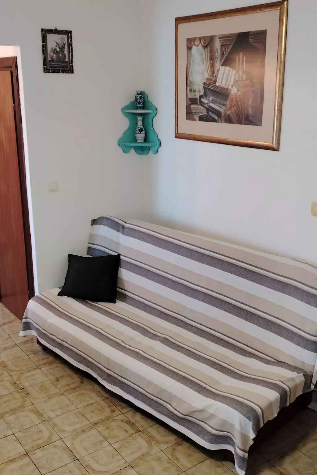 In Vir mit Terrasse und Garten-Binnen