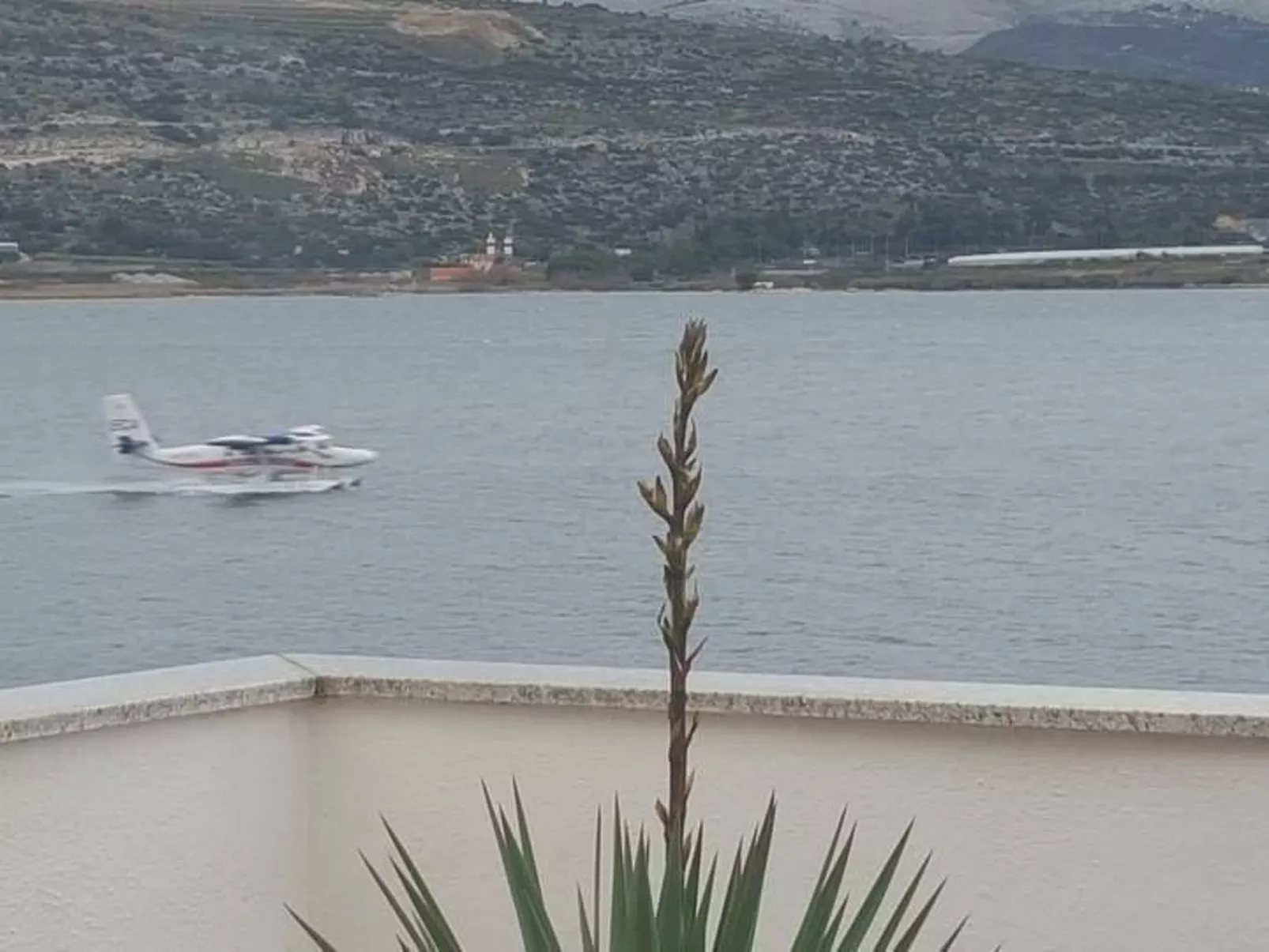 "MaLea" mit Blick auf das Wasser-Image-tags.info