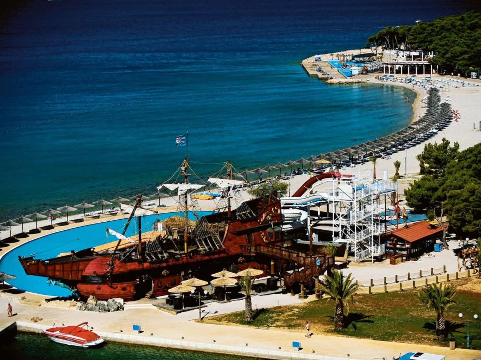 Appartement im Dachgeschoss mit Balkon-Buiten