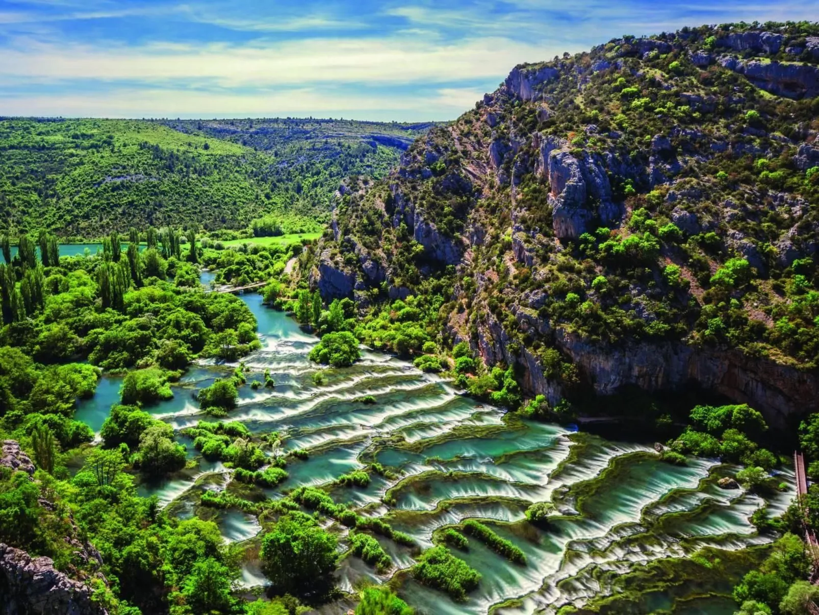 Appartement mit Balkon-Buiten