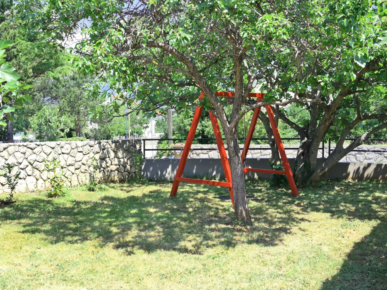 In Šilo mit Privatem Pool-Buiten