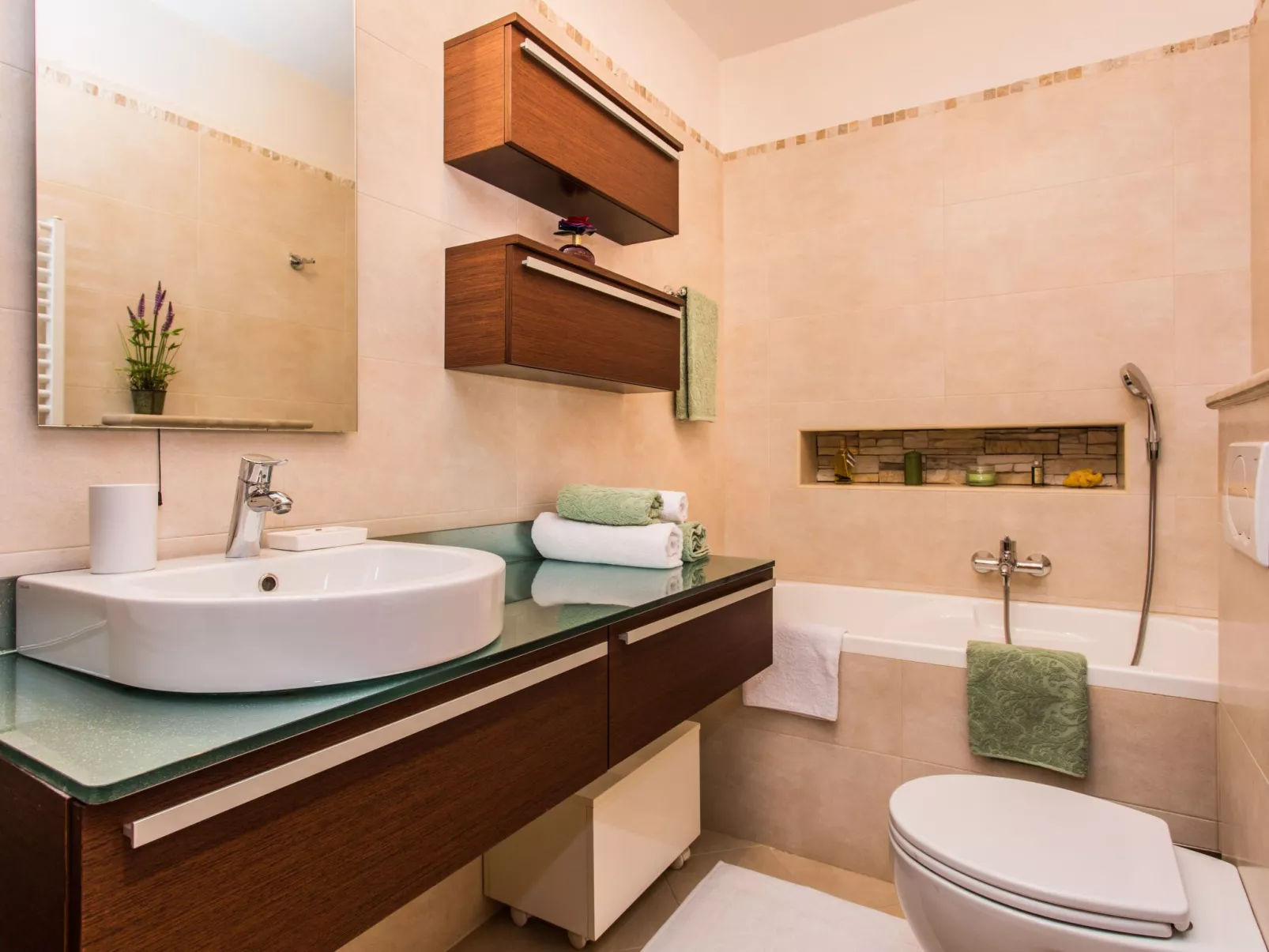 Ruhige Ferienwohnung Tina 8-Binnen