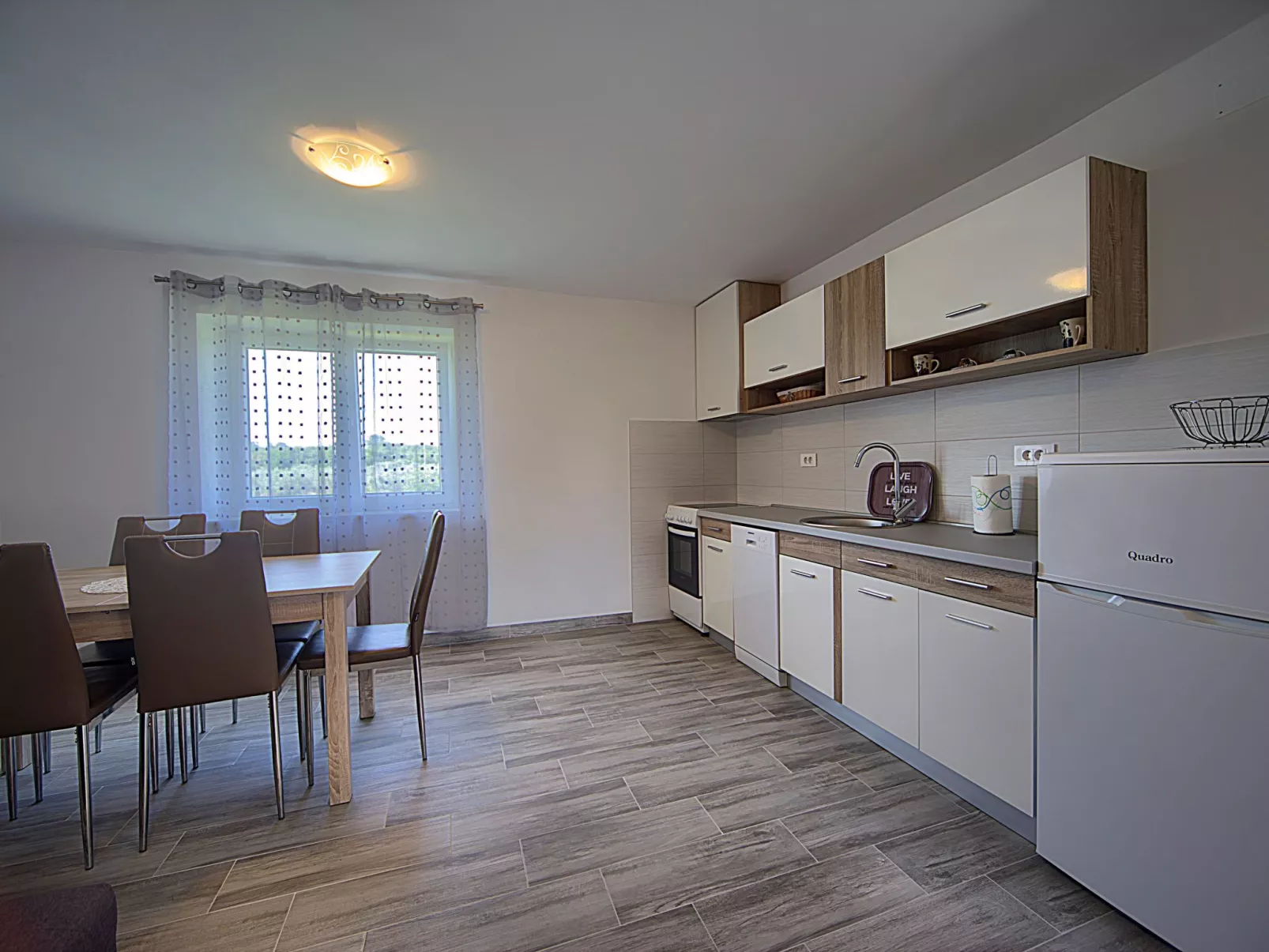 Villa mit Garten, Grill und Terrasse-Image-tags.info