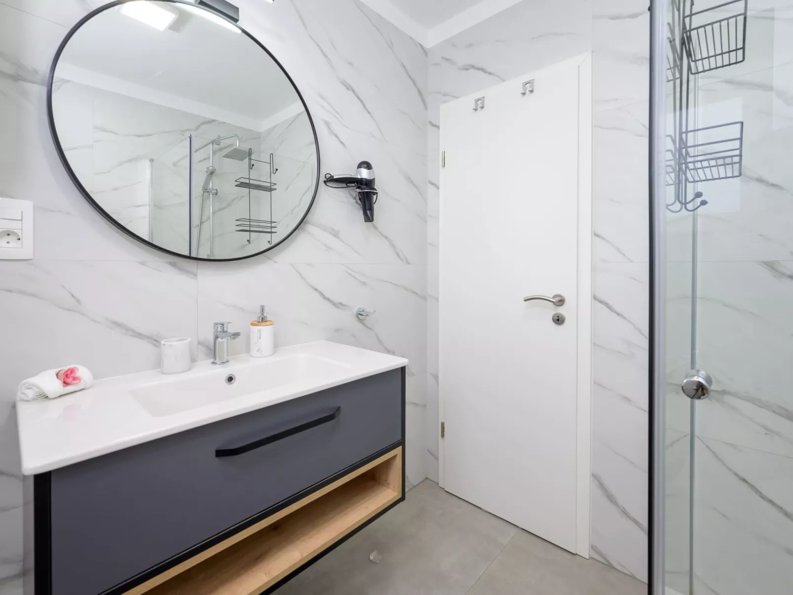 Stilvoll eingerichtete Ferienwohnung 4-Binnen